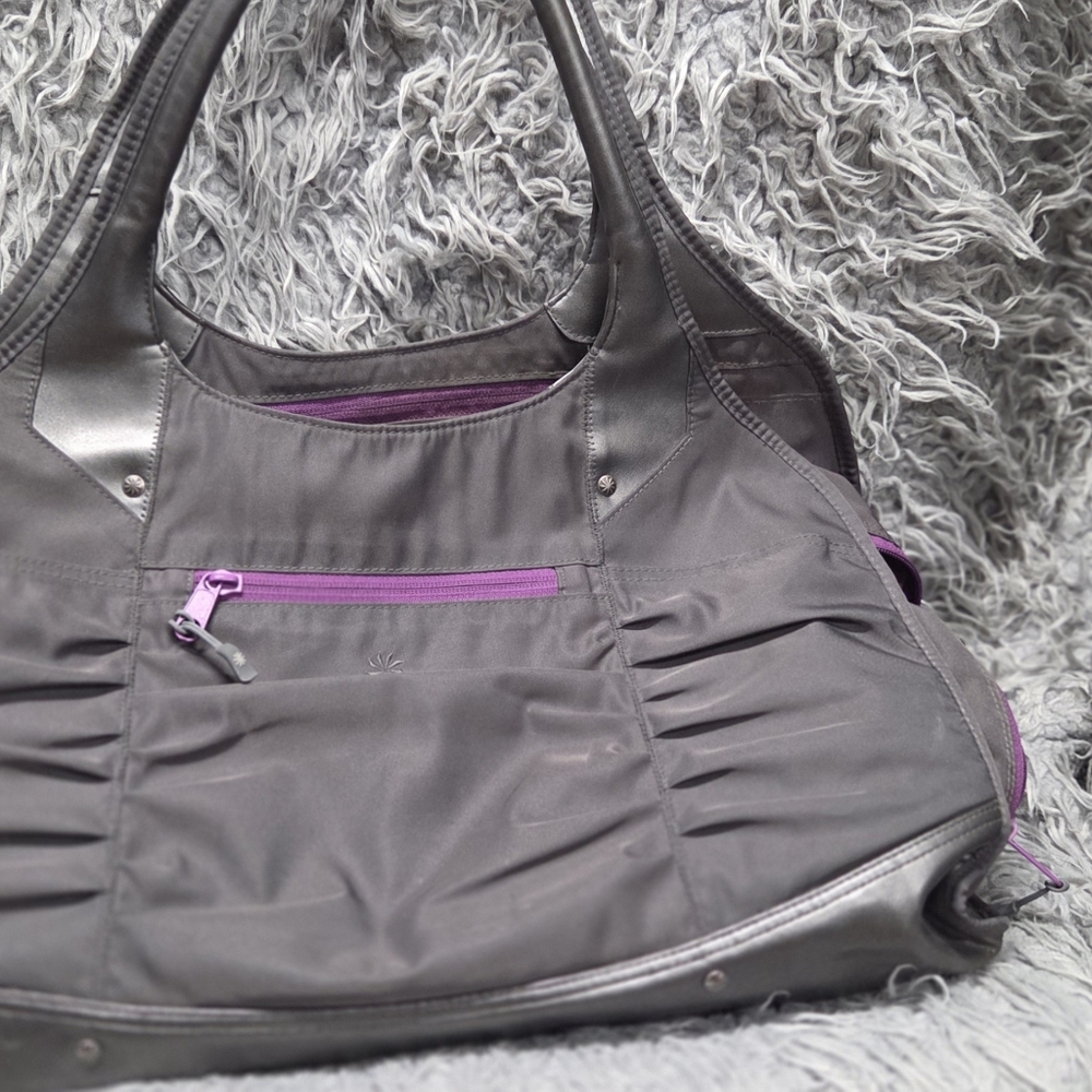 Athleta Spring Tote Gym Duffle Weekender Bag